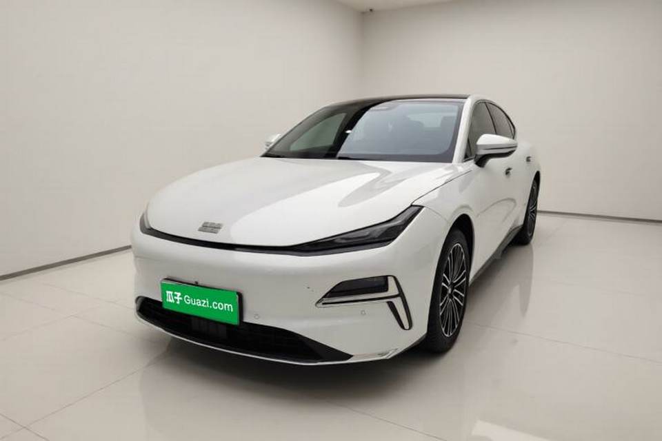 Geely Galaxy Galaxy 8 2025