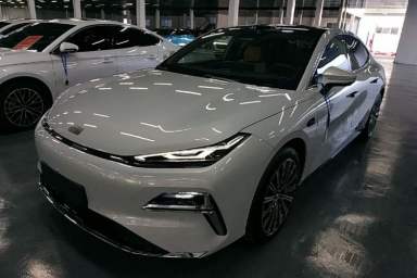 Used Geely Galaxy 8 2025 130km EM-P Starship Edition