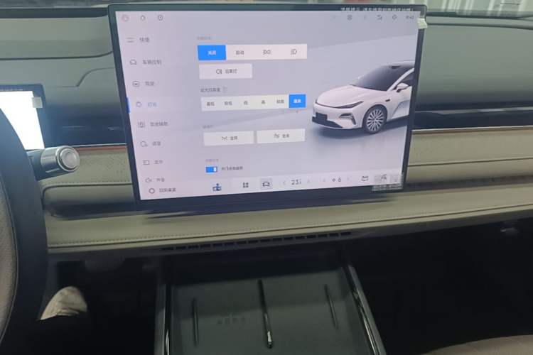 Used Geely Galaxy 8 2025 130km EM-i Flagship Edition Audio And AC Panel