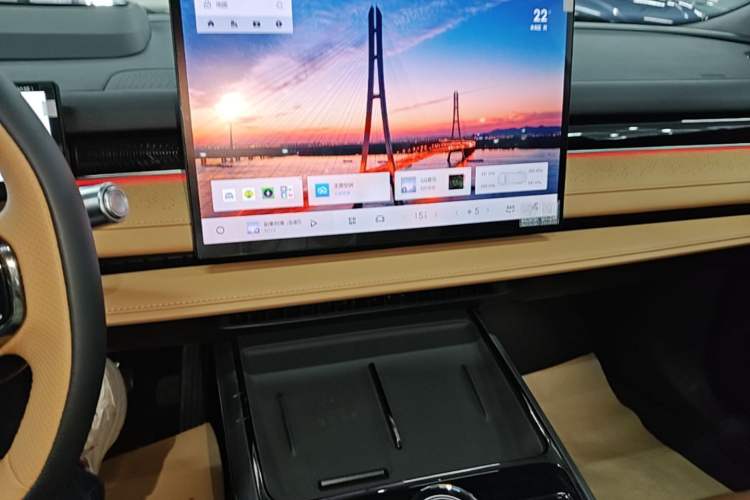 Used Geely Galaxy 8 2025 130km EM-P Starship Edition Audio And AC Panel