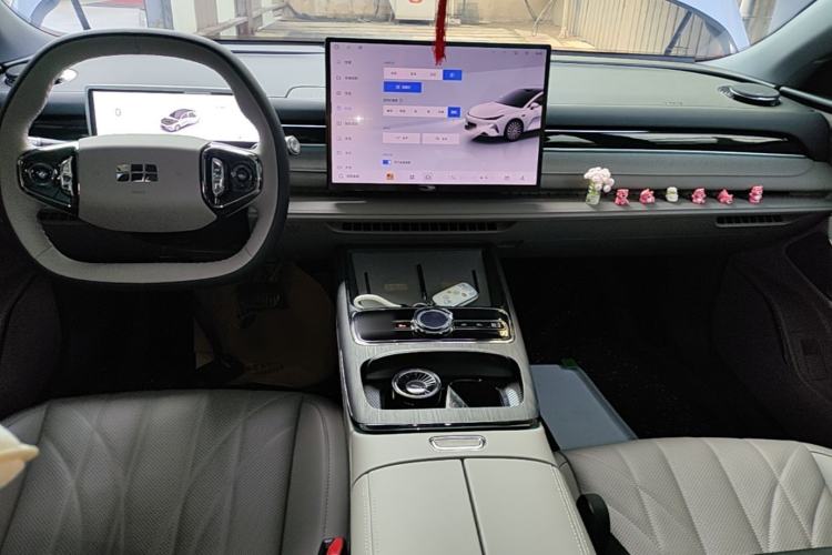 Used Geely Galaxy 8 2025 130km EM-i Deluxe Edition Center Console
