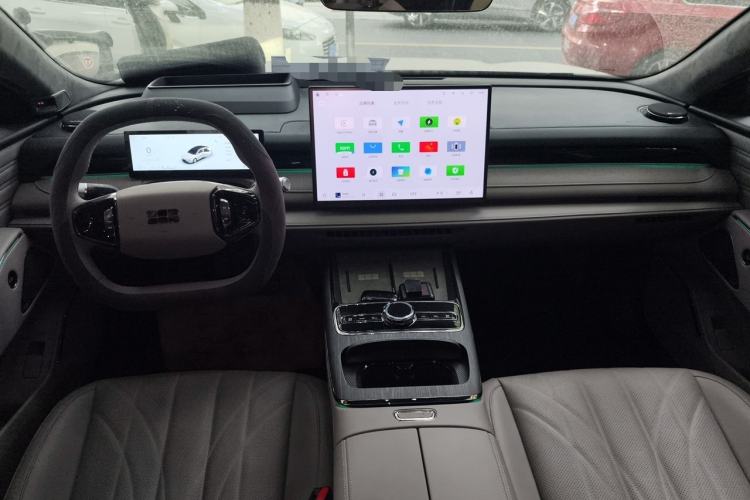 Used Geely Galaxy 8 2025 130km EM-i Flagship Edition Center Console