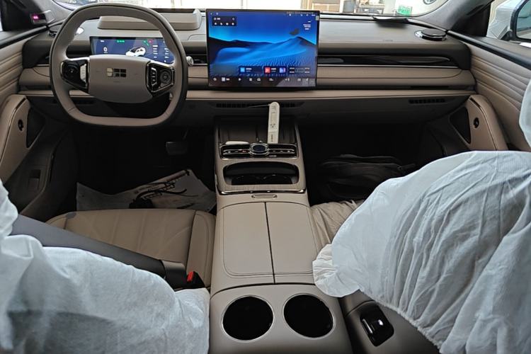 Used Geely Galaxy 8 2025 130km EM-P Starship Edition Center Console