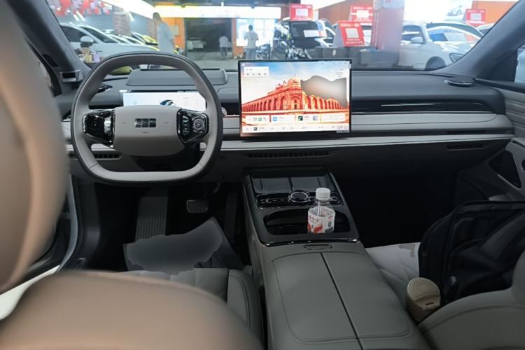Used Geely Galaxy 8 2025 130km EM-P Starship Edition Center Console