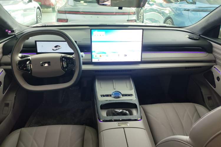Used Geely Galaxy 8 2025 130km EM-P Exploration Edition Center Console