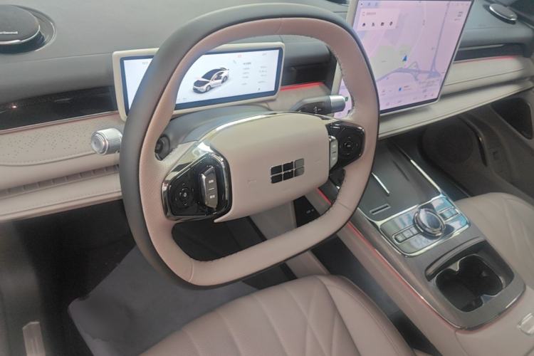 Used Geely Galaxy 8 2025 130km EM-i Prestige Edition Center Console