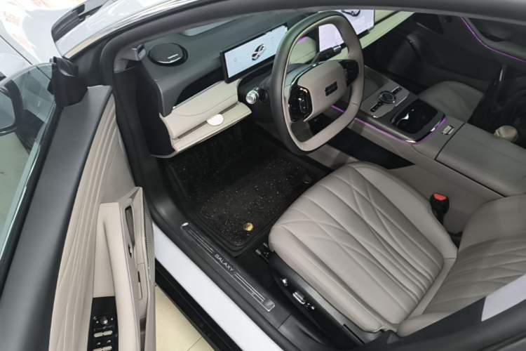 Used Geely Galaxy 8 2025 130km EM-P Starship Edition Driver Seat