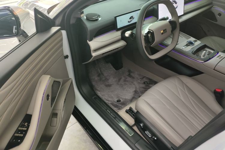 Used Geely Galaxy 8 2025 130km EM-P Exploration Edition Driver Seat