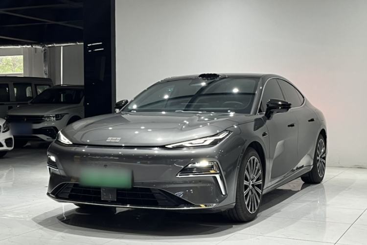 Geely Galaxy 8 2025 130km EM-P Starship Edition
