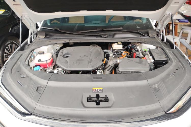 Used Geely Galaxy 8 2025 130km EM-i Flagship Edition Engine Bay