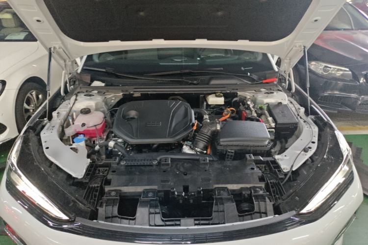 Used Geely Galaxy 8 2025 130km EM-i Flagship Edition Engine Bay