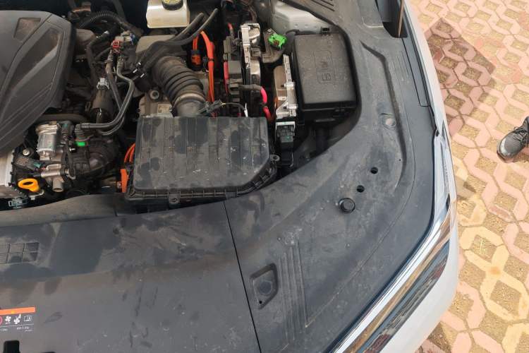Used Geely Galaxy 8 2025 130km EM-P Exploration Edition Engine Bay Left