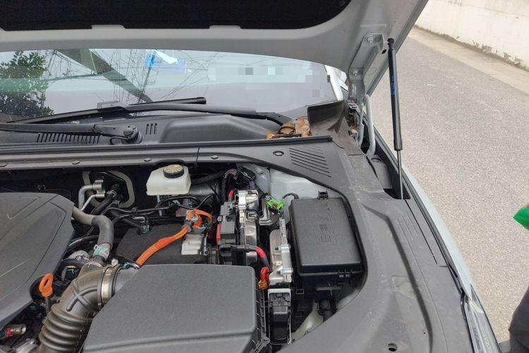 Used Geely Galaxy 8 2025 130km EM-i Deluxe Edition Engine Bay Left