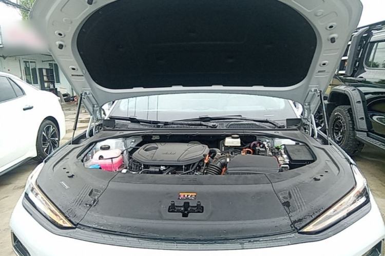 Used Geely Galaxy 8 2025 130km EM-i Flagship Edition Engine Bay