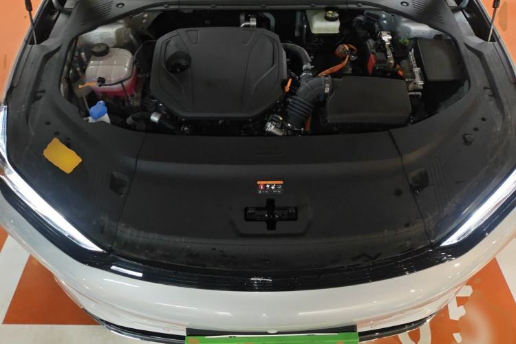 Used Geely Galaxy 8 2025 130km EM-i Flagship Edition Engine Bay