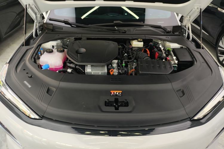 Used Geely Galaxy 8 2025 130km EM-P Exploration Edition Engine Bay