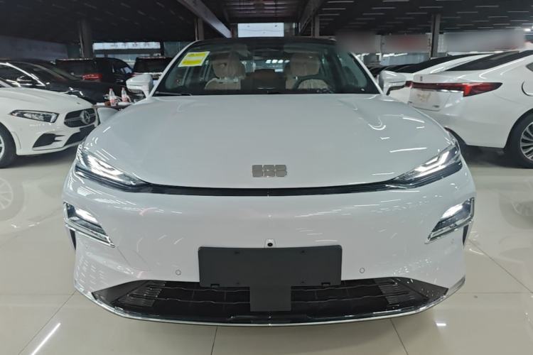 Used Geely Galaxy 8 2025 60km EM-i Luxury Edition Front