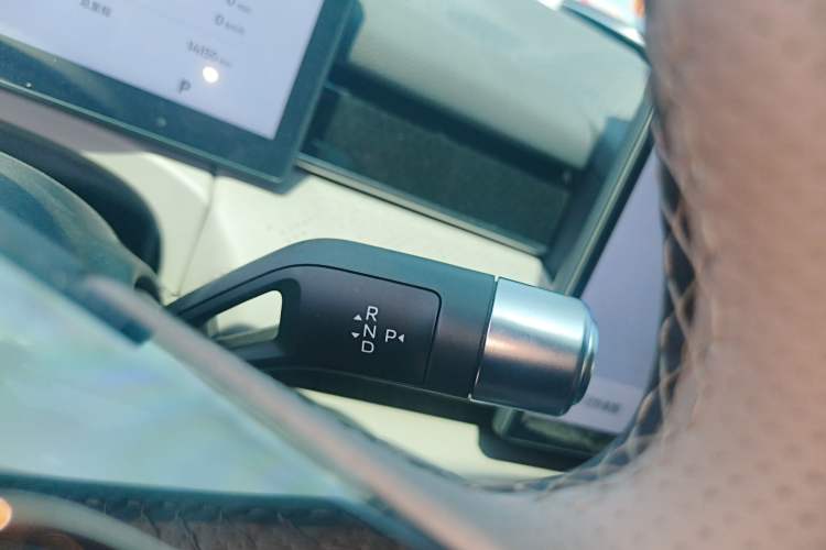 Used Geely Galaxy 8 2025 130km EM-i Prestige Edition Gear Lever