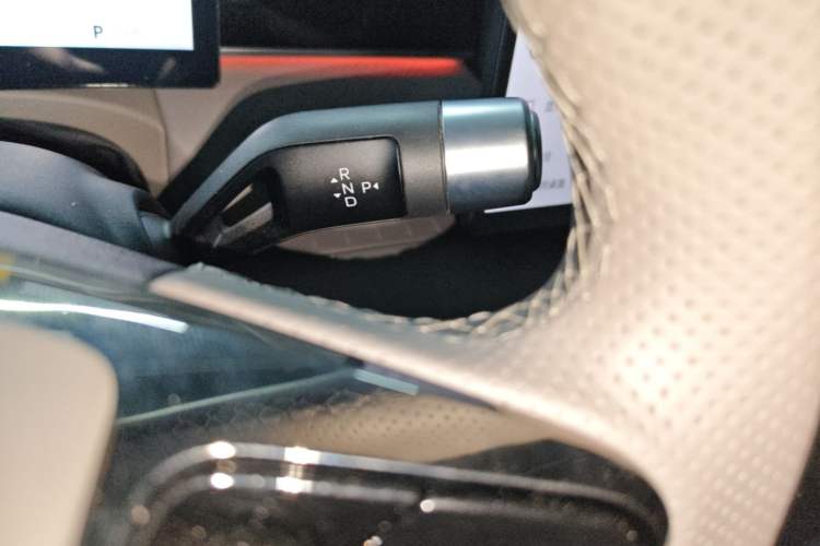 Used Geely Galaxy 8 2025 130km EM-i Flagship Edition Gear Lever