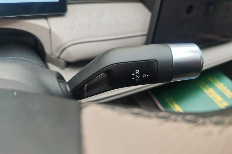 Used Geely Galaxy 8 2025 130km EM-P Exploration Edition Gear Lever