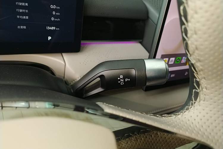 Used Geely Galaxy 8 2025 130km EM-i Deluxe Edition Gear Lever