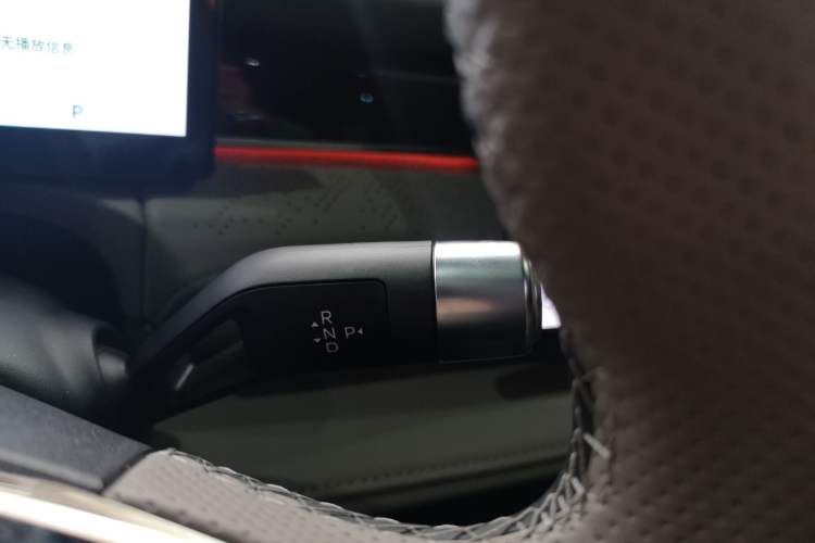 Used Geely Galaxy 8 2025 130km EM-i Flagship Edition Gear Lever