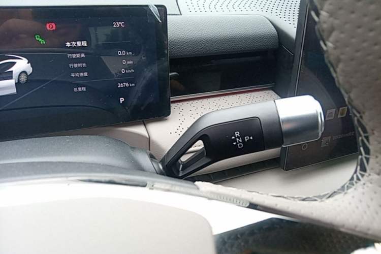 Used Geely Galaxy 8 2025 130km EM-i Flagship Edition Gear Lever