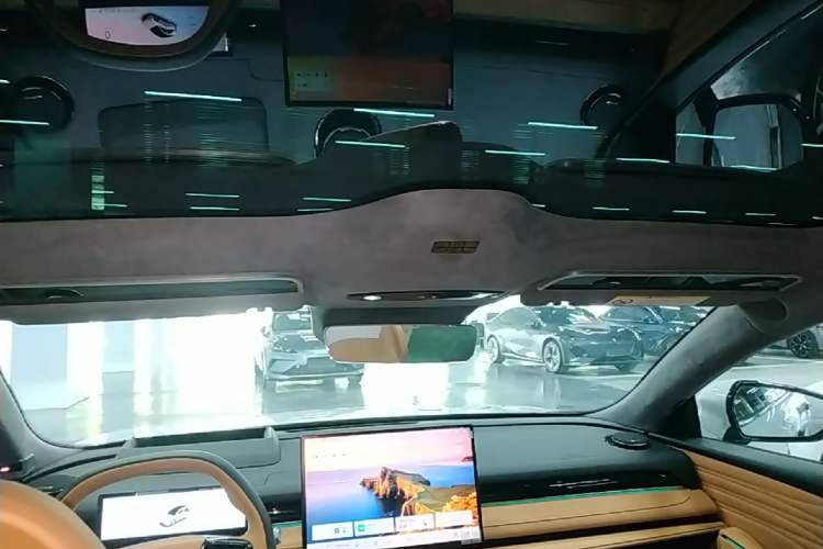 Used Geely Galaxy 8 2025 130km EM-P Starship Edition Headliner