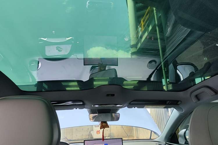 Used Geely Galaxy 8 2025 130km EM-i Deluxe Edition Headliner