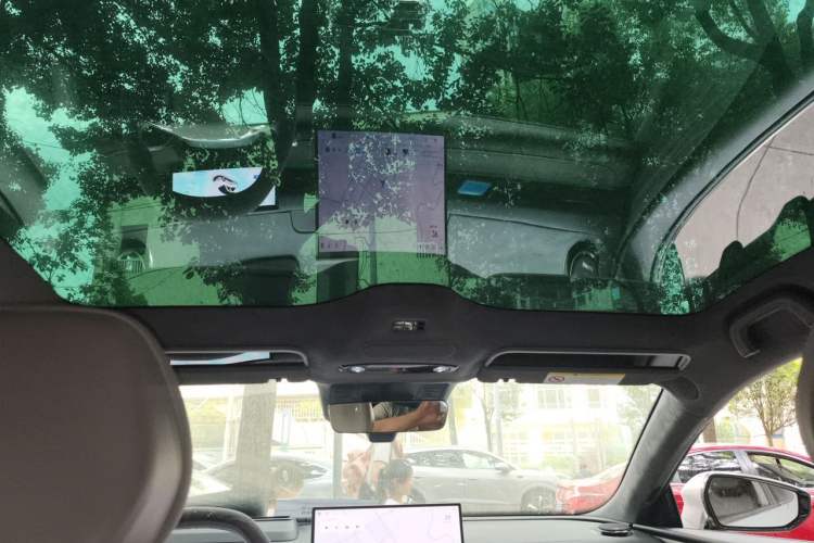 Used Geely Galaxy 8 2025 130km EM-i Flagship Edition Headliner