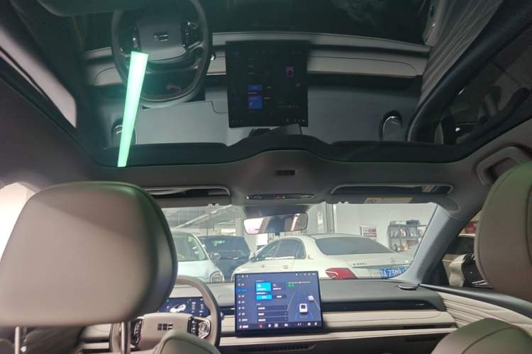 Used Geely Galaxy 8 2025 130km EM-i Deluxe Edition Headliner