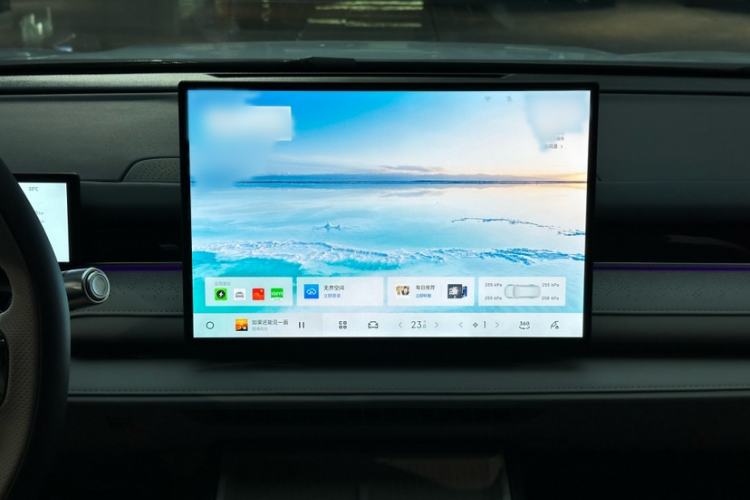 Used Geely Galaxy 8 2025 130km EM-P Exploration Edition Interior 11
