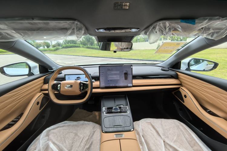 Used Geely Galaxy 8 2025 60km EM-i Luxury Edition Interior 4