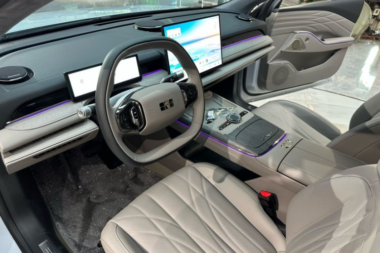 Used Geely Galaxy 8 2025 130km EM-P Exploration Edition Interior 4