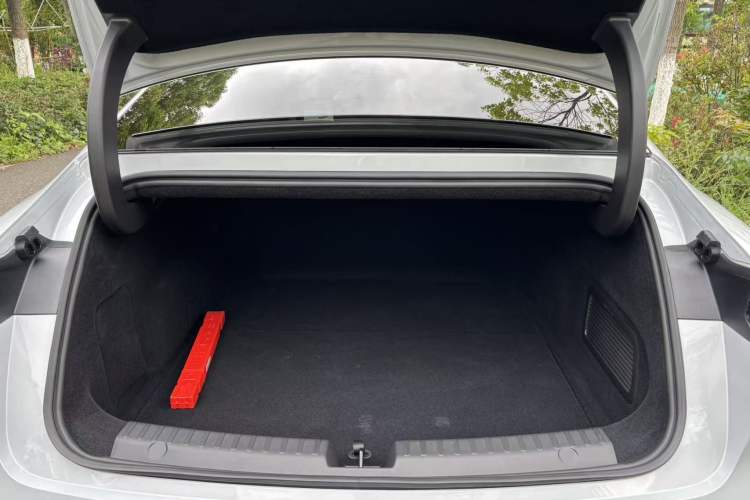 Used Geely Galaxy 8 2025 130km EM-P Starship Edition Interior 9