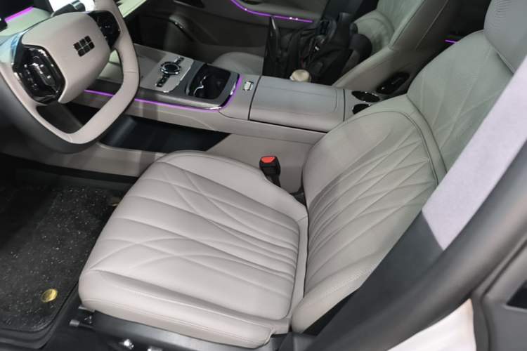 Used Geely Galaxy 8 2025 130km EM-P Starship Edition Left Front Seat