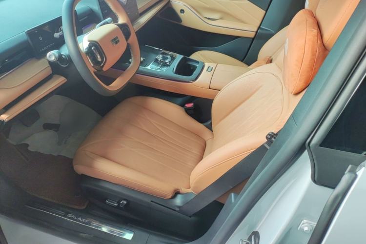 Used Geely Galaxy 8 2025 130km EM-i Deluxe Edition Left Front Seat