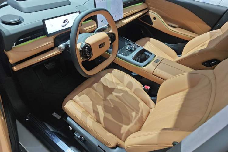 Used Geely Galaxy 8 2025 130km EM-P Starship Edition Left Front Seat