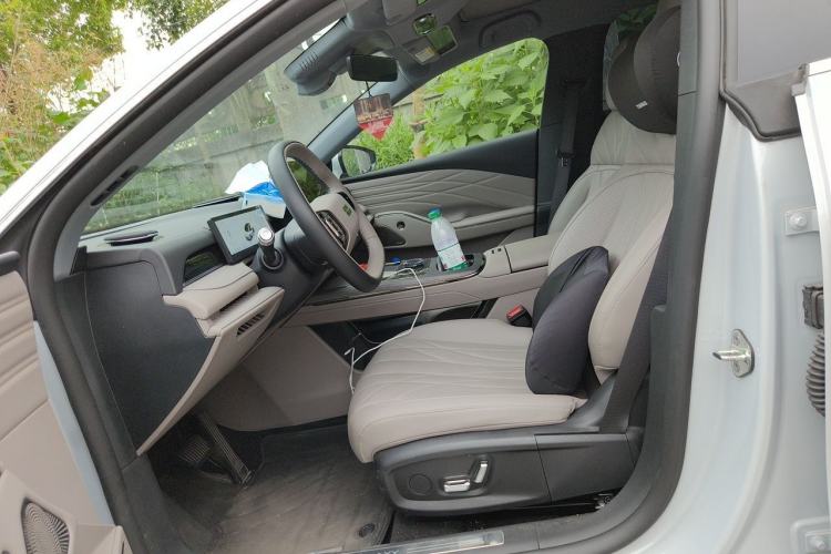 Used Geely Galaxy 8 2025 130km EM-i Deluxe Edition Left Front Seat