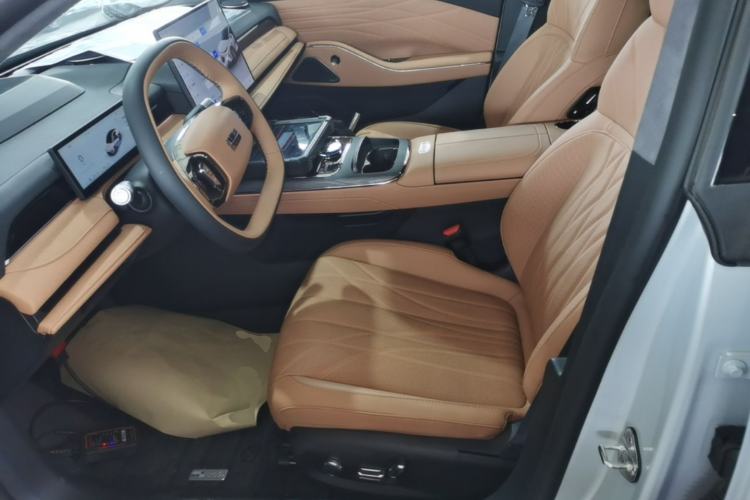 Used Geely Galaxy 8 2025 130km EM-i Flagship Edition Left Front Seat