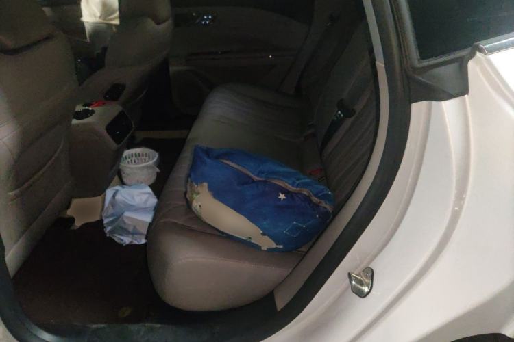 Used Geely Galaxy 8 2025 130km EM-i Prestige Edition Left Rear Seat