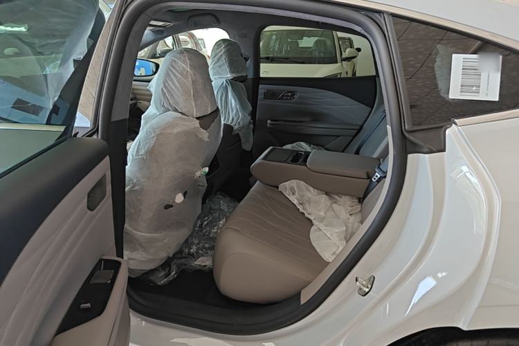 Used Geely Galaxy 8 2025 130km EM-P Starship Edition Left Rear Seat