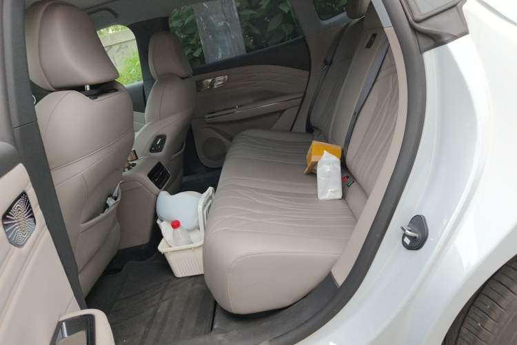 Used Geely Galaxy 8 2025 130km EM-i Deluxe Edition Left Rear Seat