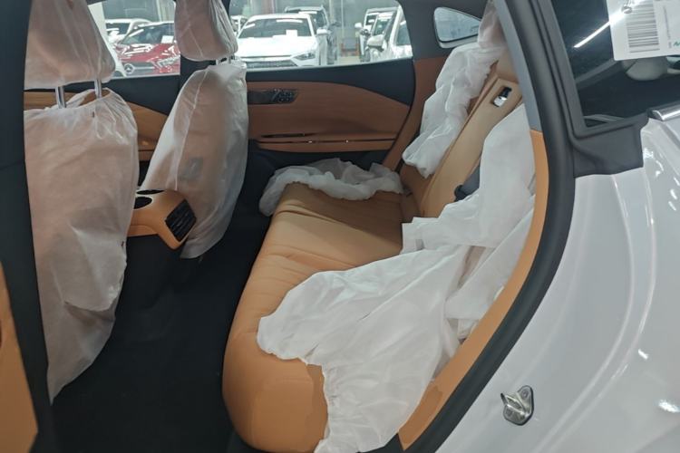 Used Geely Galaxy 8 2025 60km EM-i Luxury Edition Left Rear Seat