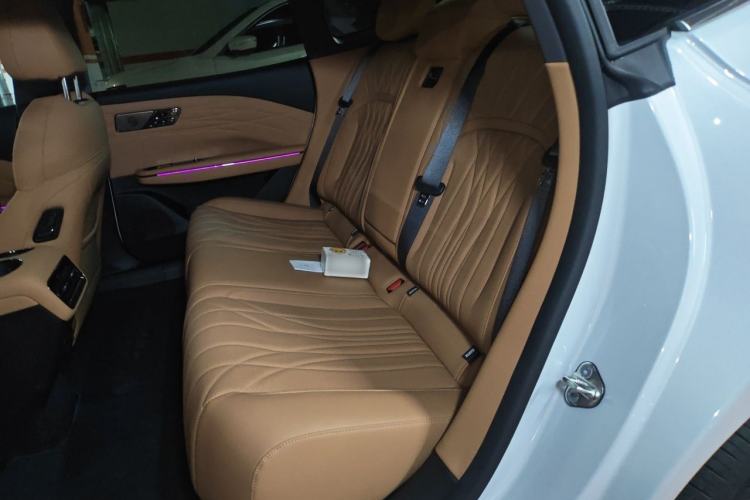 Used Geely Galaxy 8 2025 130km EM-i Flagship Edition Left Rear Seat