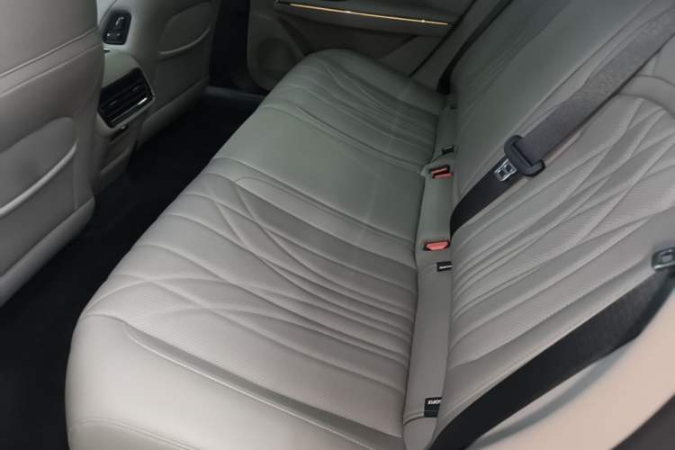 Used Geely Galaxy 8 2025 130km EM-P Starship Edition Left Rear Seat