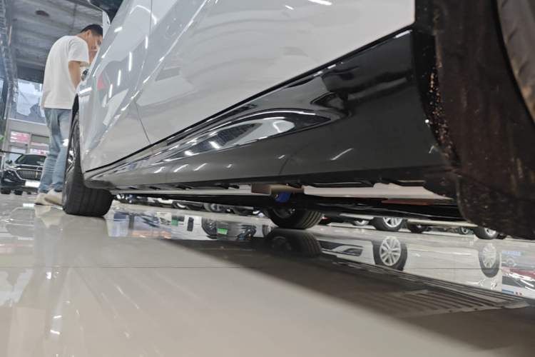 Used Geely Galaxy 8 2025 60km EM-i Luxury Edition Left Side Sill