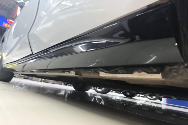 Used Geely Galaxy 8 2025 130km EM-P Starship Edition Left Side Sill