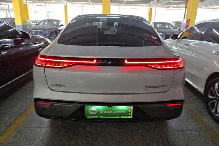 Used Geely Galaxy 8 2025 130km EM-i Flagship Edition Rear