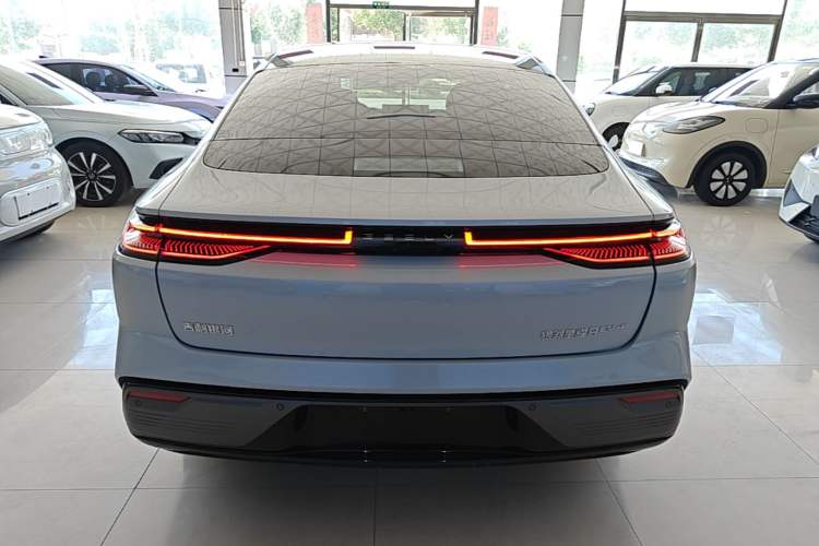 Used Geely Galaxy 8 2025 130km EM-P Starship Edition Rear